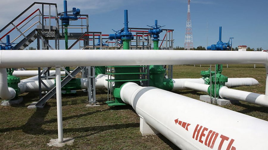 Лукашенко предлагает отказаться от доллара в торговле нефтью