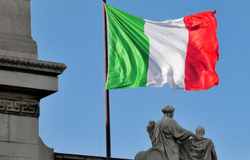 Президент Италии распустил парламент