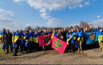 Украина вернула из московитского плена 100 военных
