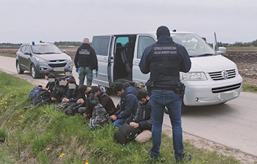 За сутки 145 нелегальных мигрантов пытались попасть в ЕС из Беларуси