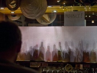Чехия из-за отравлений метанолом запретила рекламу крепкого алкоголя