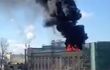 Москва взрывается и горит