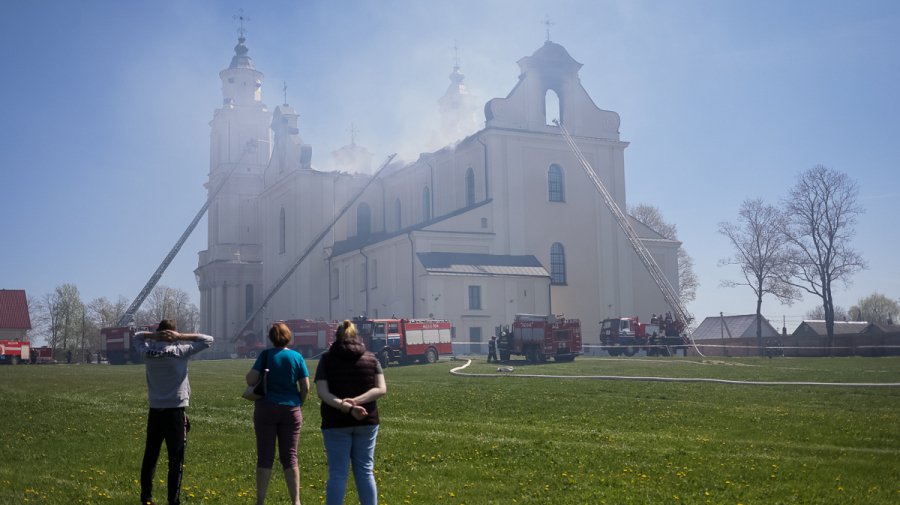 СК возбудил уголовное дело по факту возгорания костела в Будславе