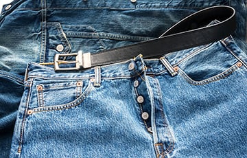 В Беларуси запретили продавать мужские джинсы