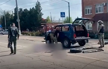 Житель московитского Ейска взорвал авто рядом с полицейскими