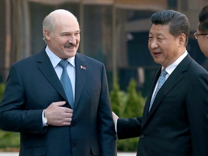Лукашенко улетел в Китай