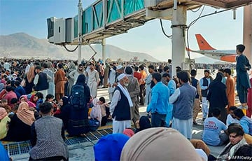 В аэропорту Кабула двое неизвестных стреляли по американским военным