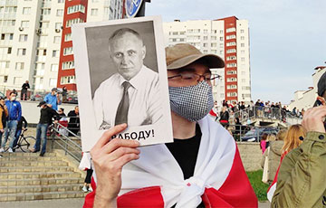 Белорусы потребовали освободить своих героев