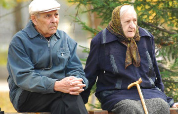 Обман по-борисовски: пенсионеры отдают последнее за сомнительный товар