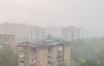 В Москве начался сильный шторм