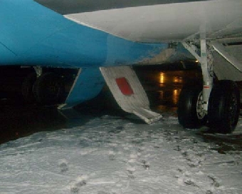 Российский пассажирский самолет совершил аварийную посадку в Национальном аэропорту Минск