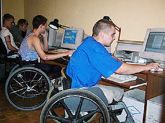 Инвалидов в Беларуси будут учить индивидуальному предпринимательству