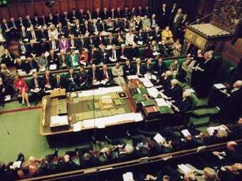 Налоговая служба проверит 27 британских депутатов