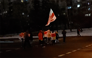 Минские микрорайоны вышли на вечерние марши