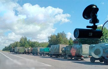 Под Минском заметили подозрительную колонну военной техники