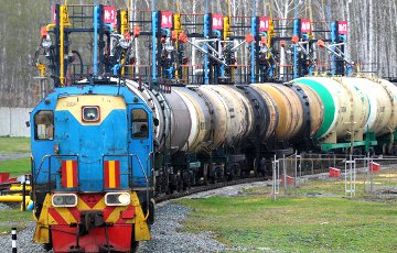 Беларусь поставит первую партию нефтепродуктов через российские порты