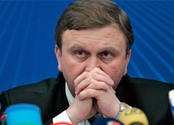 Кобяков уверяет, что кризис скоро закончится