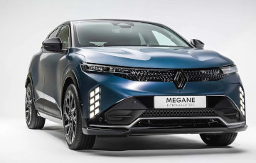 Renault усилила главный электрокар Megane