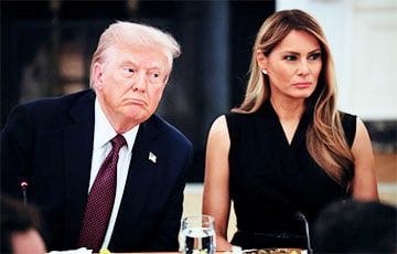 Мелания Трамп почтила память Джорджио Армани, выбрав платье из его коллекции
