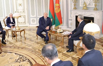 Лукашенко оправдывается перед представителем Компартии Китая за закрытую Польшей границу