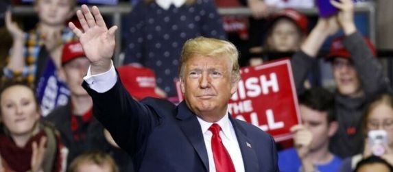 Трамп приостановил введение ответных пошлин