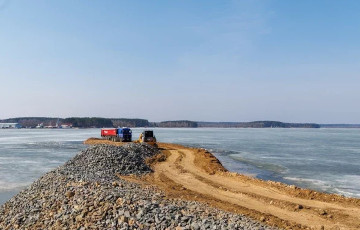 На Минском море понизился уровень воды и изменилась береговая линия