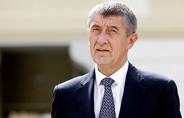 Большинство чехов хотят, чтобы правительство Бабиша продолжало поддержку Украины