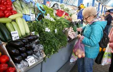Что продают на весенней Комаровке в Минске