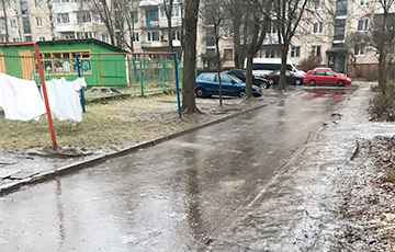Фотофакт: Аномальный гололед на улицах городов Беларуси