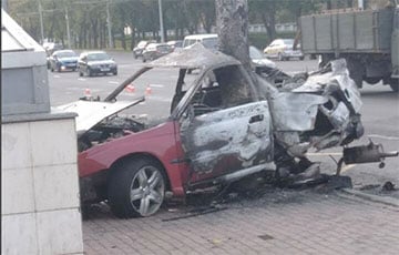 На Партизанском проспекте в Минске легковушка влетела в столб и загорелась
