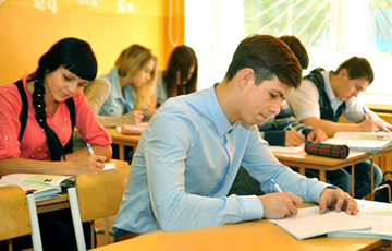 У беларусских 11-классников появилась возможность поступить в вузы без экзаменов