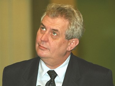 Президент Чехии допустил отмену антироссийских санкций до конца года