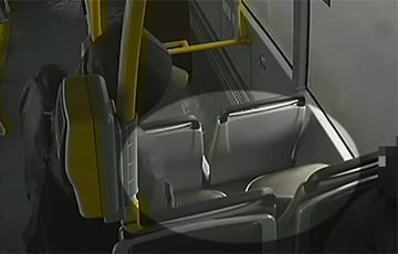 Минчанин украл в автобусе пару смартфонов и тут же выбросил