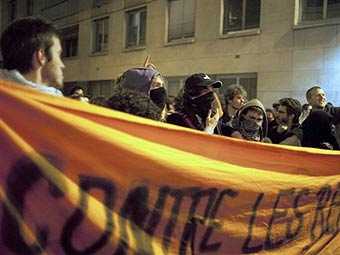 Французские студенты устроили погромы на Монмартре