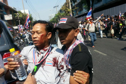 На демонстрации таиландской оппозиции произошел взрыв