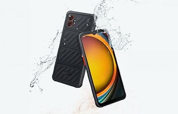 Samsung представила смартфон с суперзащищенным корпусом и съемной батареей