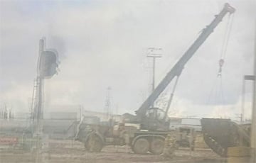 Военные РФ случайно перевернули свой танк в Крыму