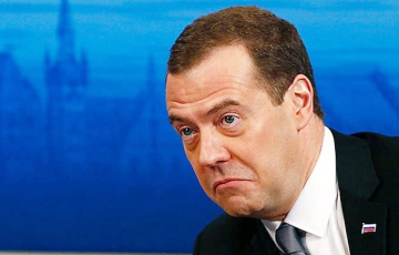 Медведев угрожает ударами по странам Европы