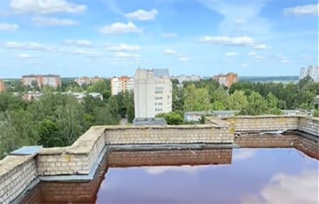В Могилеве прямо на крыше дома появился «бассейн», который никто не заказывал