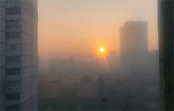 Киев затянуло едким дымом