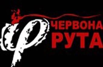 Молодые исполнители на фестивале "Молодечно-2011" споют песни Владимира Мулявина