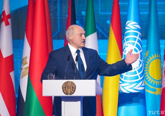 «Думаю, намек вы поняли». Лукашенко высказался по теме финансирования экстремистов в Беларуси