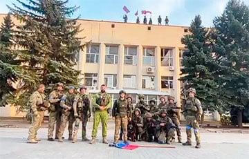 ВСУ установили украинский флаг над зданием горсовета Лимана