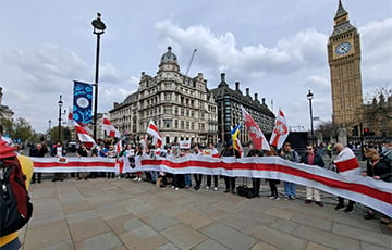 В Лондоне беларусы вышли на акцию протеста