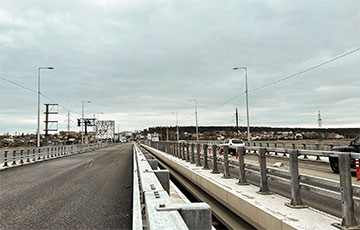 Разрушенный в 2022-м Гостомельский мост полностью открыли для транспорта