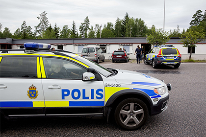В Швеции усилили охрану лагерей для беженцев после убийства в IKEA