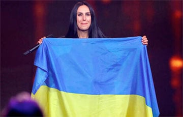 Джамала выставила на аукцион наряд, в котором открывала «Евровидение 2017»