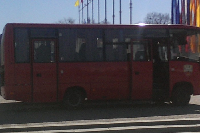 На автобусе Минобороны Беларуси – российский флаг