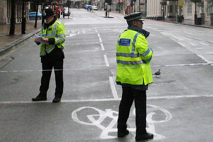 Выехавшее на тротуар такси вызвало панику в центре Лондона