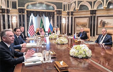 США в Саудовской Аравии встретятся и с московитами